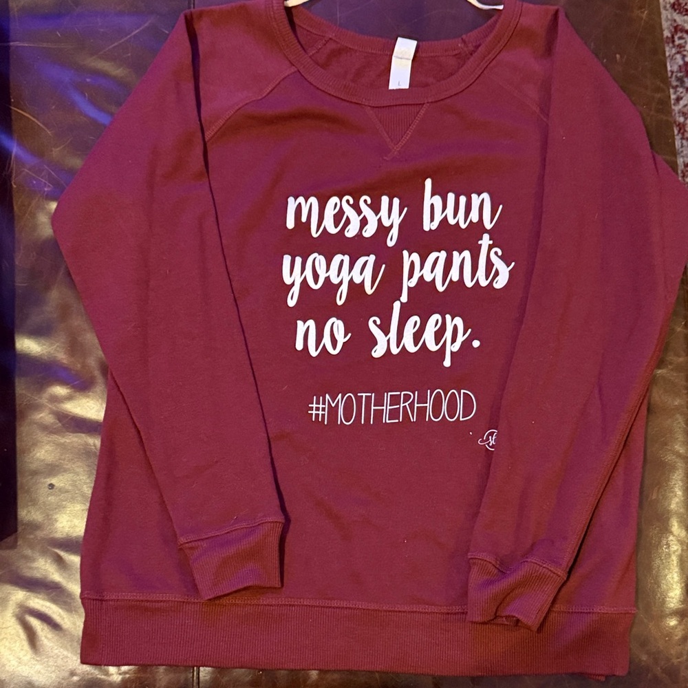Mom Sweatshirt size L like new
